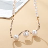 1 Piece Simple Style Geometric Pearl Beaded Rhinestones Gold Plated Women's Necklace main image 11