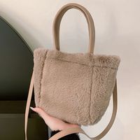 Women's Autumn&winter Plush Solid Color Fashion Bucket Magnetic Buckle Handbag main image 6