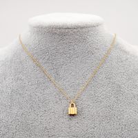Simple Style Heart Shape Lock Titanium Steel Pearl Pendant Necklace 1 Piece sku image 1