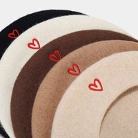 Women's Retro Heart Shape Embroidery Beret Hat main image 2