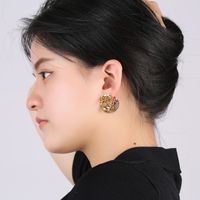Fashion Round Copper Plating Ear Studs 1 Pair main image 2