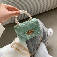 Women's Mini All Seasons Pu Leather Solid Color Fashion Beading Square Lock Clasp Handbag main image 4