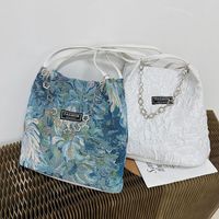 Women's Large All Seasons Canvas Solid Color Flower Elegant Chain Square Magnetic Buckle Shoulder Bag main image 1