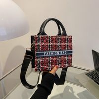 Women's Autumn Canvas Lattice Vintage Style Square Zipper Handbag main image 4