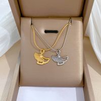 Großhandel Dame Ginkgo-Blatt Titan Stahl Überzug Halskette Mit Anhänger main image 1