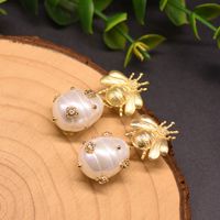 1 Pair Simple Style Bee Pearl Inlay Pearl Zircon Drop Earrings main image 2