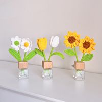 Handmade Creative Woven Sunflower Tulip Aromatherapy Pendant main image 4
