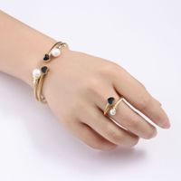 Fashion Heart Shape Stainless Steel Plating Artificial Pearls Bangle main image 3