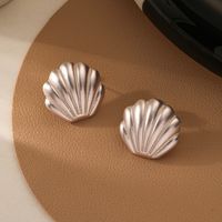 Retro Shell Metal Women's Ear Studs 1 Pair sku image 2