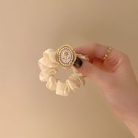 Sweet Oval Rose Imitation Pearl Alloy Cloth Hair Tie 1 Piece sku image 1