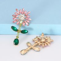 Moda Flor Aleación Embutido Diamantes De Imitación Artificiales Pendientes De Gota 1 Par main image 5