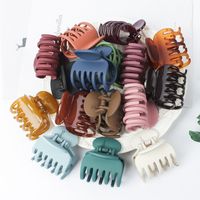 Einfacher Stil Einfarbig Kunststoff Harz Aushöhlen Haarkrallen 1 Stück main image 4