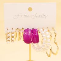 Simple Style Geometric Alloy Resin Inlay Artificial Pearls Rhinestones Women's Hoop Earrings 1 Set sku image 31