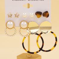Simple Style Geometric Alloy Resin Inlay Artificial Pearls Rhinestones Women's Hoop Earrings 1 Set sku image 35