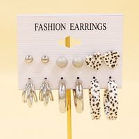 Simple Style Geometric Alloy Resin Inlay Artificial Pearls Rhinestones Women's Hoop Earrings 1 Set sku image 26