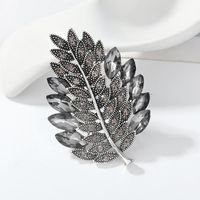 Fashion Leaf Alloy Plating Rhinestones Women's Brooches main image 5