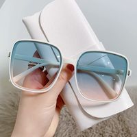 Retro Sweet Square Ac Square Clips Women's Sunglasses sku image 1