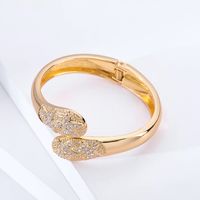 Niche Diamond-studded Five-pointed Star Double-headed Symmetrical Kc Gold-plated Bracelet main image 3