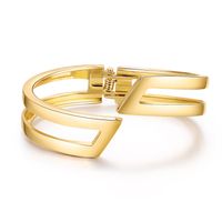 2022 New European And American Hollow Geometric Symmetry Women's Bracelet main image 1