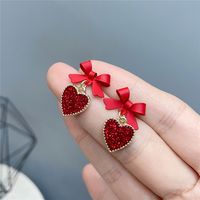 Simple Red Heart Earrings Cute Korean Bow Alloy Drop Earrings main image 4