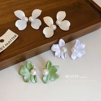 Fashion Inlaid Pearl Petal Solid Color Earrings Wholesale main image 1