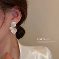 Fashion Inlaid Pearl Petal Solid Color Earrings Wholesale main image 5