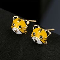 Fashion Dripping Oil Small Tiger Earrings New Copper Plated 18k Gold Earrings main image 1
