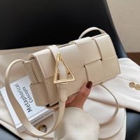New Trendy Fashion Hand-woven Messenger Bag Chest Bag Small Square Bag 20*10*6cm main image 2