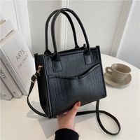 Retro Small Bag 2022 New Trendy Fashion Hand-held Messenger Bag 21*18.5*11cm main image 1