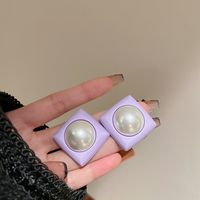 Vintage Lila Kontrastfarbe Perle Geometrische Herzohrringe Großhandel sku image 1