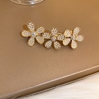 Fashion Korean Electroplating Pearl Bow Hairpin Personality Simple Alloy Hair Clip sku image 1
