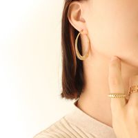 European And American Retro U-shaped Non-fading Titanium Steel Plated 18k Real Gold Earrings sku image 3