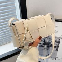 New Trendy Fashion Hand-woven Messenger Bag Chest Bag Small Square Bag 20*10*6cm sku image 4