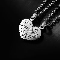 Fashion Heart-shaped Stitching Necklace Alloy Heart Pendant Necklace main image 5
