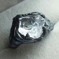 New Creative Imitation Irregular Crystal Ring Exaggerated Hip-hop Hand Jewelry main image 1