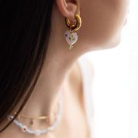 French Niche Design Gold Earrings Heart Glass Peach Heart Contrasting Flower Earrings main image 3