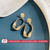 Mode Metall Design Ohrringe Unregelmäßig Kreis Weiblich Übertrieben Retro Ohrringe sku image 107