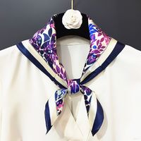 60cm Spring New Little Leaves Professional Ladies Square Scarf Silk Scarf Wholesale sku image 1