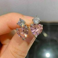 Boucles D&#39;oreilles Populaires En Forme De Coeur En Cuivre Avec Zircon Rose En Gros main image 5