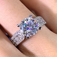 Fashion New Wedding Classic Four-claw Zircon Crystal Female Engagement Proposal Copper Ring Female main image 3