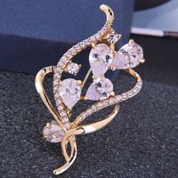 Korean Fashion Simple Bouquet Zircon Ladies Golden Alloy Brooch main image 3