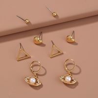 Simple Metal Retro Geometric Inlaid Pearl Earrings Set Wholesale main image 4