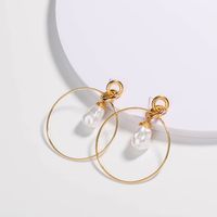 Creative Fashion Exaggerated Golden Circle Pure White Baroque Pearl Earrings Wholesale main image 3