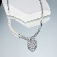 Niche Fashion Pearl Copper Heart-shaped Necklace Collarbone Chain main image 4