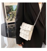 New Fashion Woven One-shoulder Small Square Chain Messenger Bag 14*18*5cm sku image 5