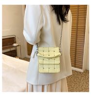 New Fashion Woven One-shoulder Small Square Chain Messenger Bag 14*18*5cm sku image 7