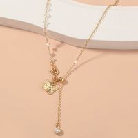 Korean White Crystal Handmade Creative Spring Buckle Imitation Pearl Butterfly Necklace main image 4