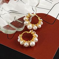 Vintage Inlaid Pearl Fashion Gold Copper Ear Buckle Wholesale main image 1