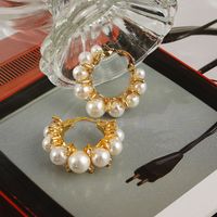 Vintage Inlaid Pearl Fashion Gold Copper Ear Buckle Wholesale main image 4