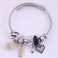 Fashion Metal Ball Pearl Heart Shaped Pendant Bracelet Wholesale main image 2